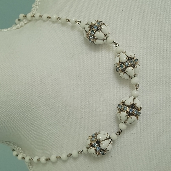 Hand Crafted Jewelry - Vintage  necklace